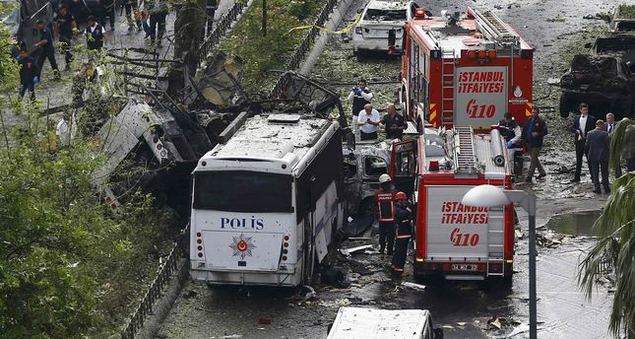  Istanbul Kembali Diguncang Bom, 7 Polisi dan 4 Warga Sipil Tewas 