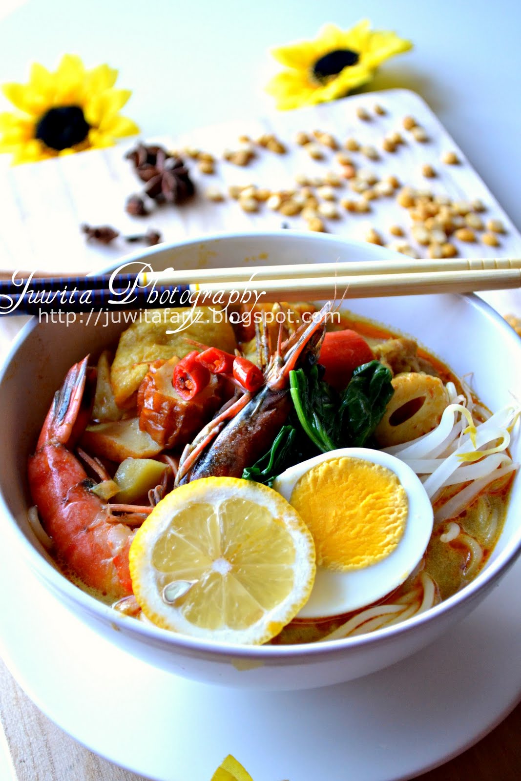 Juwita Fariz and Family: Mee Kari Nyonya