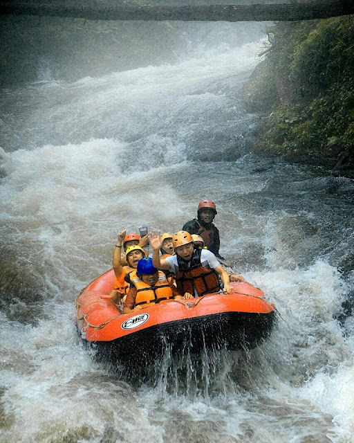 Rafting Kalibaru Sentul