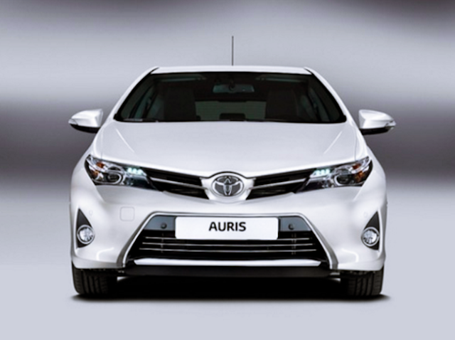 2016 Toyota Auris Hybrid Review
