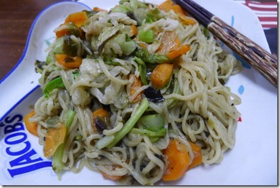 stir fried wantan mee with olive oil pickle