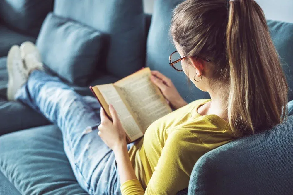 Her gün 10 dakika kendi sesinizi duyarak kitap okuyun!