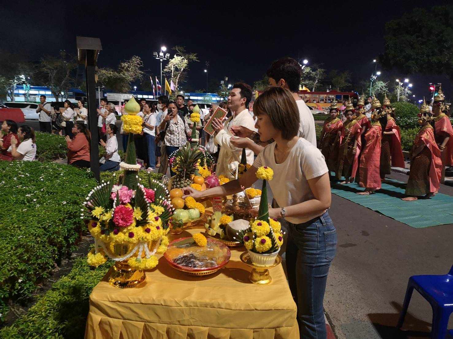 พิธีบวงสรวงองค์พระแม่ธรณีบีบมวยผม ณ เทวาลัยพระศรีวสุนธรา