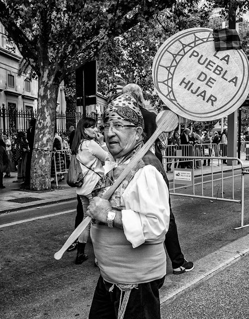 Paseando el dia del Pilar