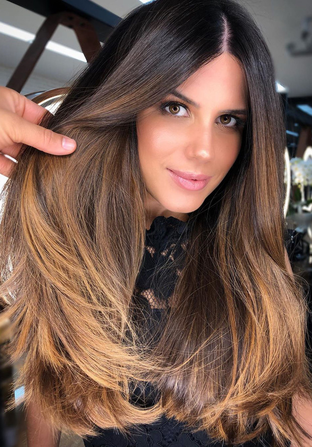 Caramel balayage: el mejor color para otoño, para morenas y para latinas