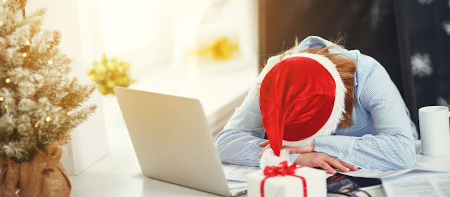 How to Avoid Getting Overloaded When Your Colleagues Take Time Off for the Holidays