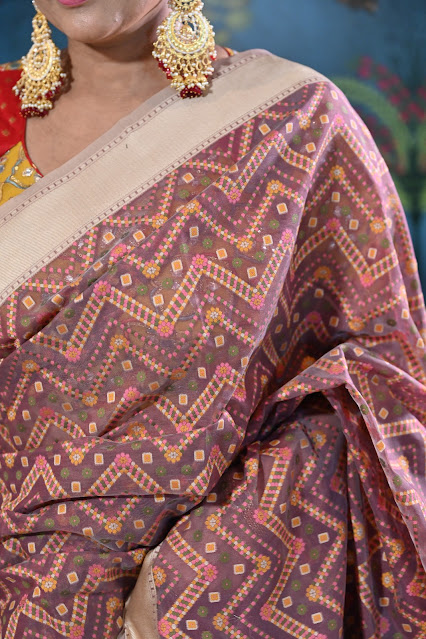 Onion pink colour saree with chevron thread weave