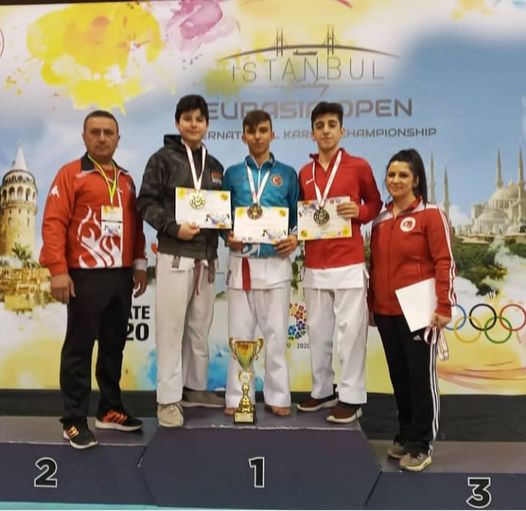  Babaeski Şamilkan Karate Kulübü Sakarya 'da düzenlenecek olan Ümit,  Genç ve U21 Türkiye Şampiyonası nda