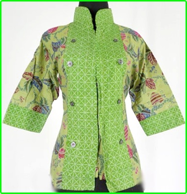 Model baju batik wanita modern warna hijau