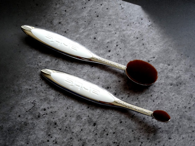  Artis Elite Mirror Finish Oval 3 and 6 Brushes