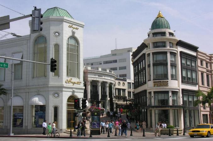 The Rodeo Drive business district also includes those businesses on the 