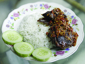 Cara memasak bebek goreng surabaya  Cara Memasak