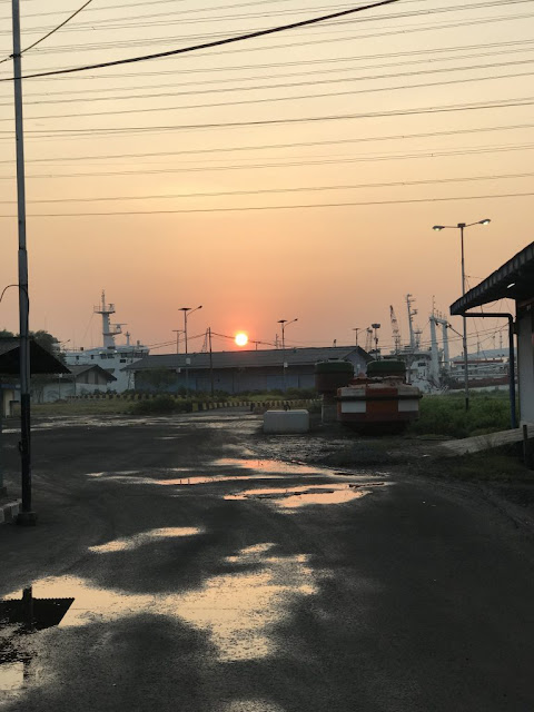 Foto Matahari Di Pagi Hari