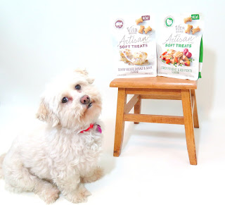 Vita Bone Artisan Inspired dog treats are made with wholesome grains, real fruits & vegetables, and real meats.  They contain NO artificial flavors, corn or soy