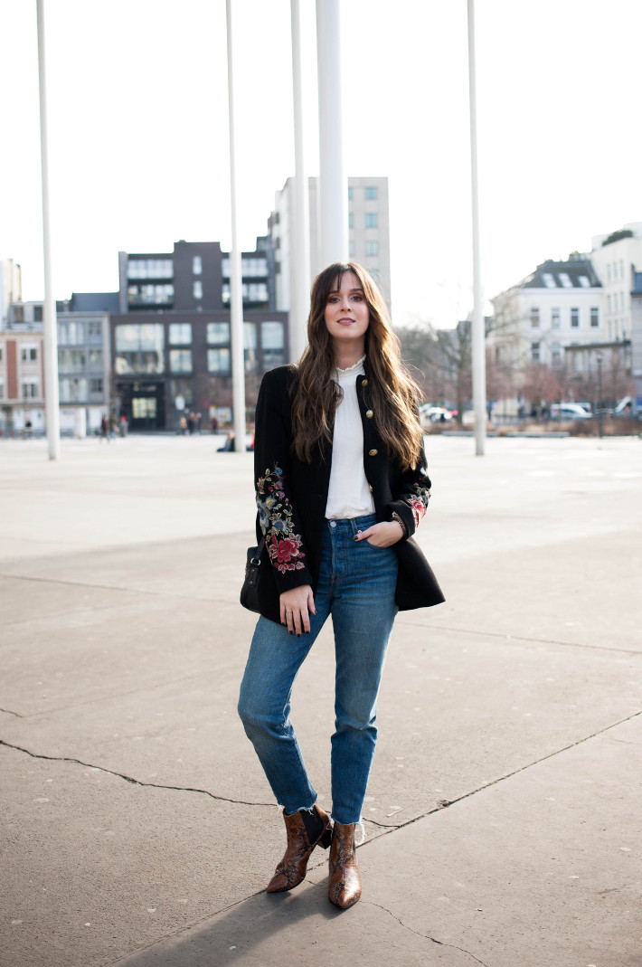 Outfit: boho in bangs and Levi's Wedgie jeans - THE STYLING DUTCHMAN.