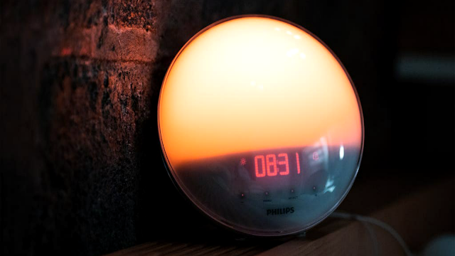 #2 Philips SmartSleep Wake-up Light