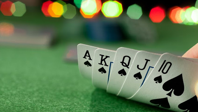 kumpulan master poker dalam turnamen