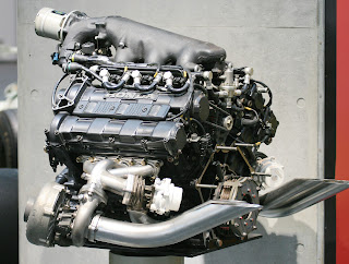Bir Honda F1 yarış arabası motoru