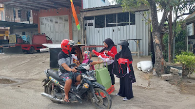 Pembagian Merah Putih Gratis ala Pemkab Sidrap Semarakkan HUT R.I ke-77 Tahun 2022    