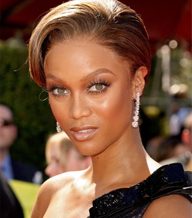 Woman on Natural long and classic Wedding hairstyle