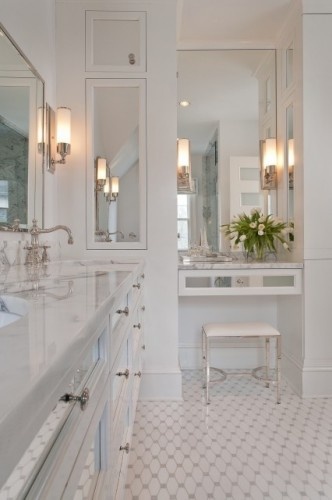 Good Style Bright White  Bathrooms 