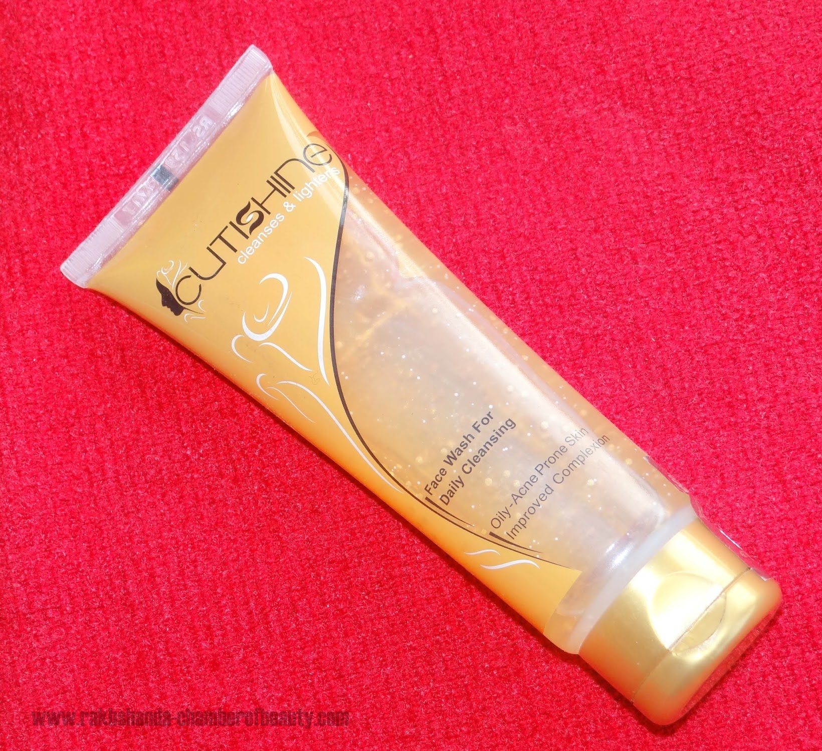 Ethicare Remedies Cutishine Face Wash review, cleansing face wash, cleanser for brightening, Cutishine face wash, Ethicare, Ethicare Remedies face wash review, Indian beauty blogger, face wash for oily/combination skin, Chamber Of Beauty, Cutishine face wash review, bright skin