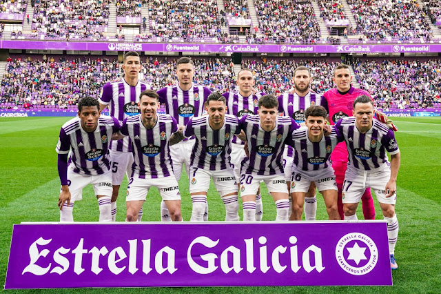 REAL VALLADOLID C. F. Temporada 2021-22. Jawad El Yamiq, Javi Sánchez, Nacho, Weissman, Masip. Gonzalo Plata, Luis Pérez, Sergio León, Jon Morcillo, Álvaro Aguado y Roque Mesa. REAL VALLADOLID C. F. 0 U. D. LAS PALMAS 1 Sábado 19/03/2022, 18,15 horas. Campeonato de Liga de 2ª División, jornada 32. Valladolid, estadio José Zorrilla, 15.252 espectadores.