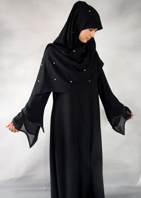 Beautiful Muslimah Just because you wear an abaya doesn t 