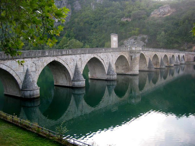 Bridge On The Drina3