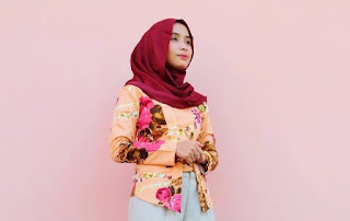 Model Baju Kerja Batik Untuk Wanita Muslim