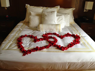 Bedroom Decoration for Valentine's Day