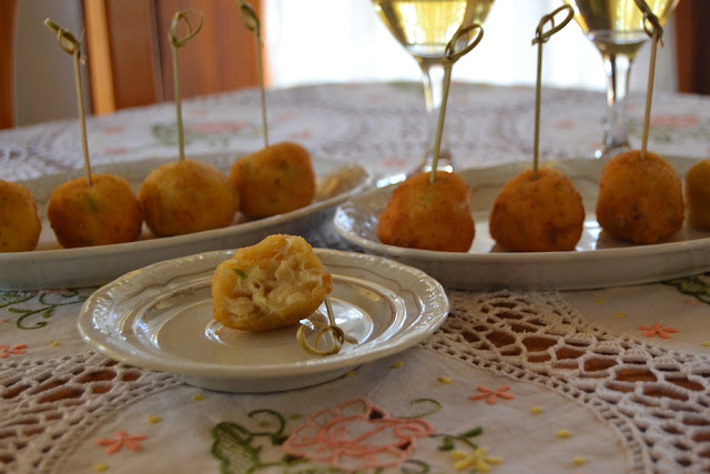 Croquetas de bacalao y cebollino