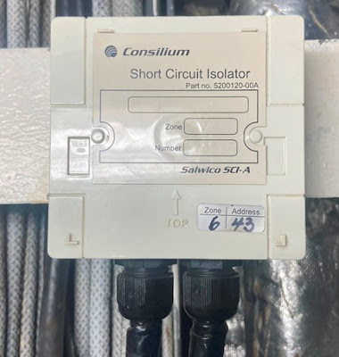 Short circuit insulator
