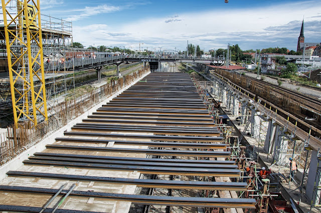 Baustelle, Warschauer Brücke, Eingangsgebäude S-Bahnhof Warschauer Straße 36, 10243 Berlin, 27.08.2014