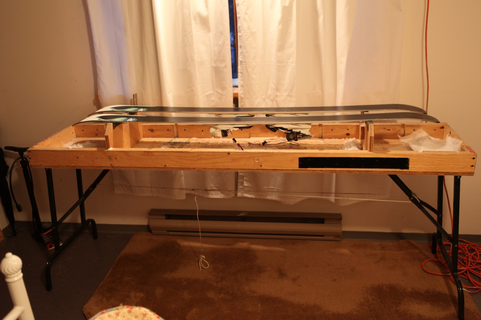 Design 20 of Homemade Ski Tuning Bench