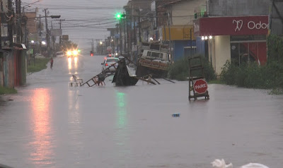 Resultado de imagem para alagamentos na lagoa dos patinhos itaituba