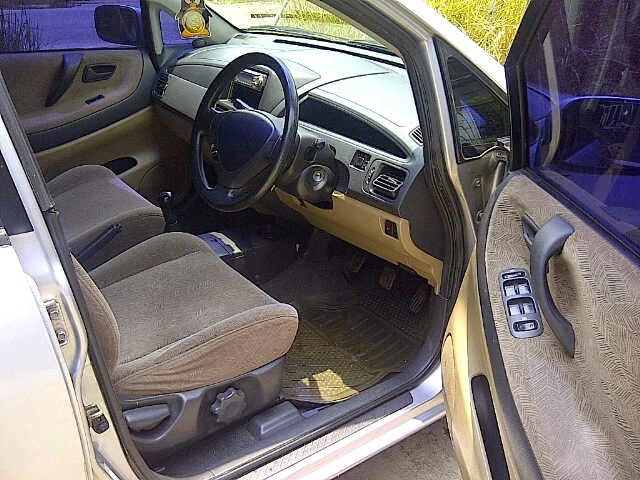 DIJUAL suzuki  aerio  2002 TANGAN PERTAMA LAPAK MOBIL  DAN 