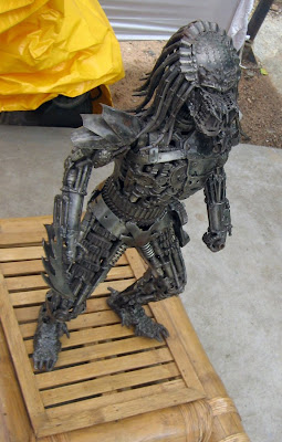 Alien and Predator sculptures made entirely from auto parts Seen On www.coolpicturegallery.net