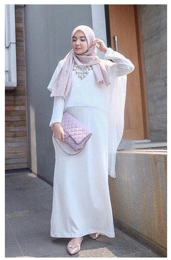 15 Model Baju Muslim Modern Zaskia Sungkar Edisi Gamis Terbaru