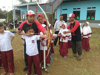 Berlatih Memanah SDIT Andalusia