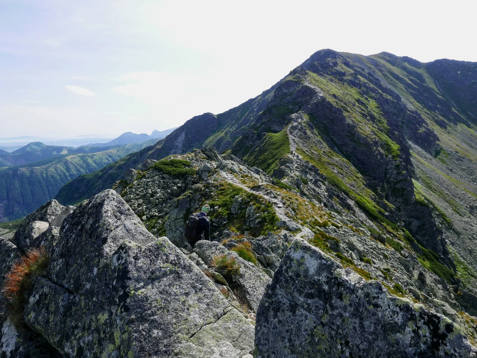 tatry, tatry zachodnie, tatry blog, tatry zachodnie blog, tatry słowacja, tatry słowacja blog, tatry dla początkujących, tatry dla zaawansowanych, szlaki w tatrach dla początkujących, szlaki w tatrach dla średniozaawansowanych, główna grań tatr, tatry zdjęcia blog, tatry latem, tatry latem blog, tatry opis szlaku, Salatín, Baníkov, Hrubá kopa, Plačlivé, Ostrý Roháč, Volovec, Rákoň, Salatyn, Banówka, Rohacz Płaczliwy, Rohacz Ostry, Wołowiec, Rakoń, Rohacka dolina, rohacki kon