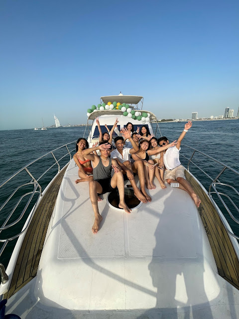 Yacht Cruise in Dubai