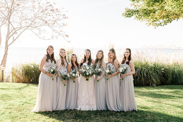 Waterfront Fall Wedding at the Chesapeake Bay Beach Club photographed by Heather Ryan Photography