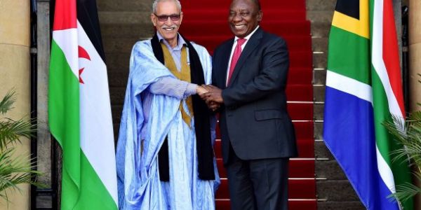  الرئيس غالي يثني على جهود نظيره الجنوب إفريقي سيريل رامافوزا، خلال رئاسته للإتحاد الإفريقي نظير إنجازاته ونهوضه بالمنظمة. 