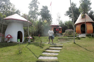 Rumah HobbitCangkringan Jogja 8