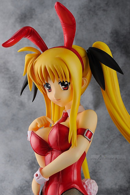 FIGURA FATE T. HARLAOWN BUNNY Ver. MAGICAL GIRL LYRICAL NANOHA StrikerS