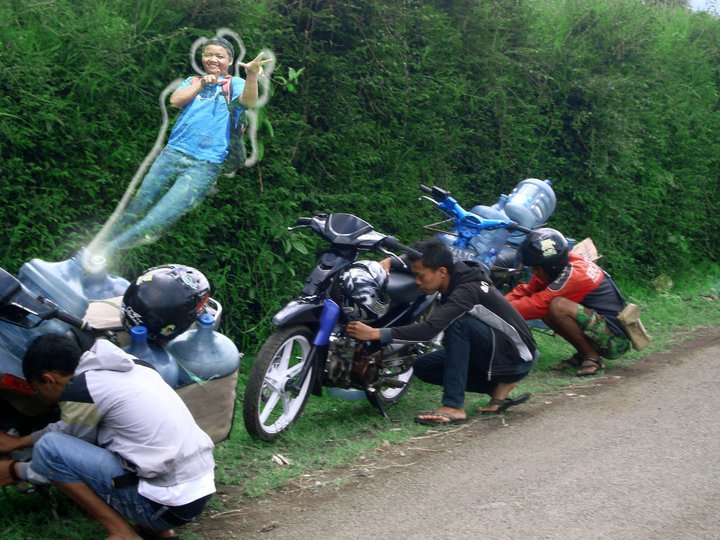 KUMPULAN GAMBAR FOTO HANTU SERAM 