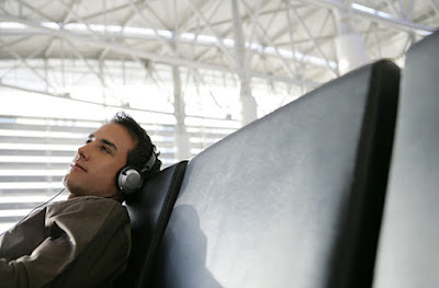 Việc chờ đợi ở sân bay khiến mọi người mệt mỏi, chán nản dù thời gian chờ đợi nhiều hay ít.