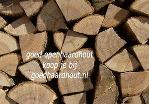Openhaardhout gestapeld bij goedhaardhout.nl