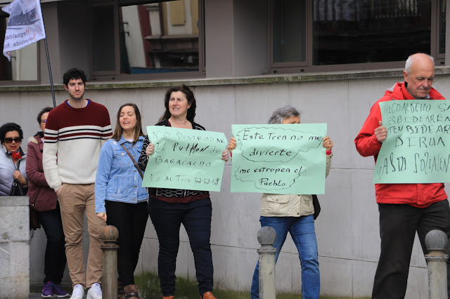 protesta de Barakaldo Naturala contra la VSF